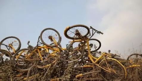 4月18日每天3分钟尽览天下事(郑州一批地铁站名公示,向您征建议/郑阜高铁年底通车,郑州2小时可达合肥)