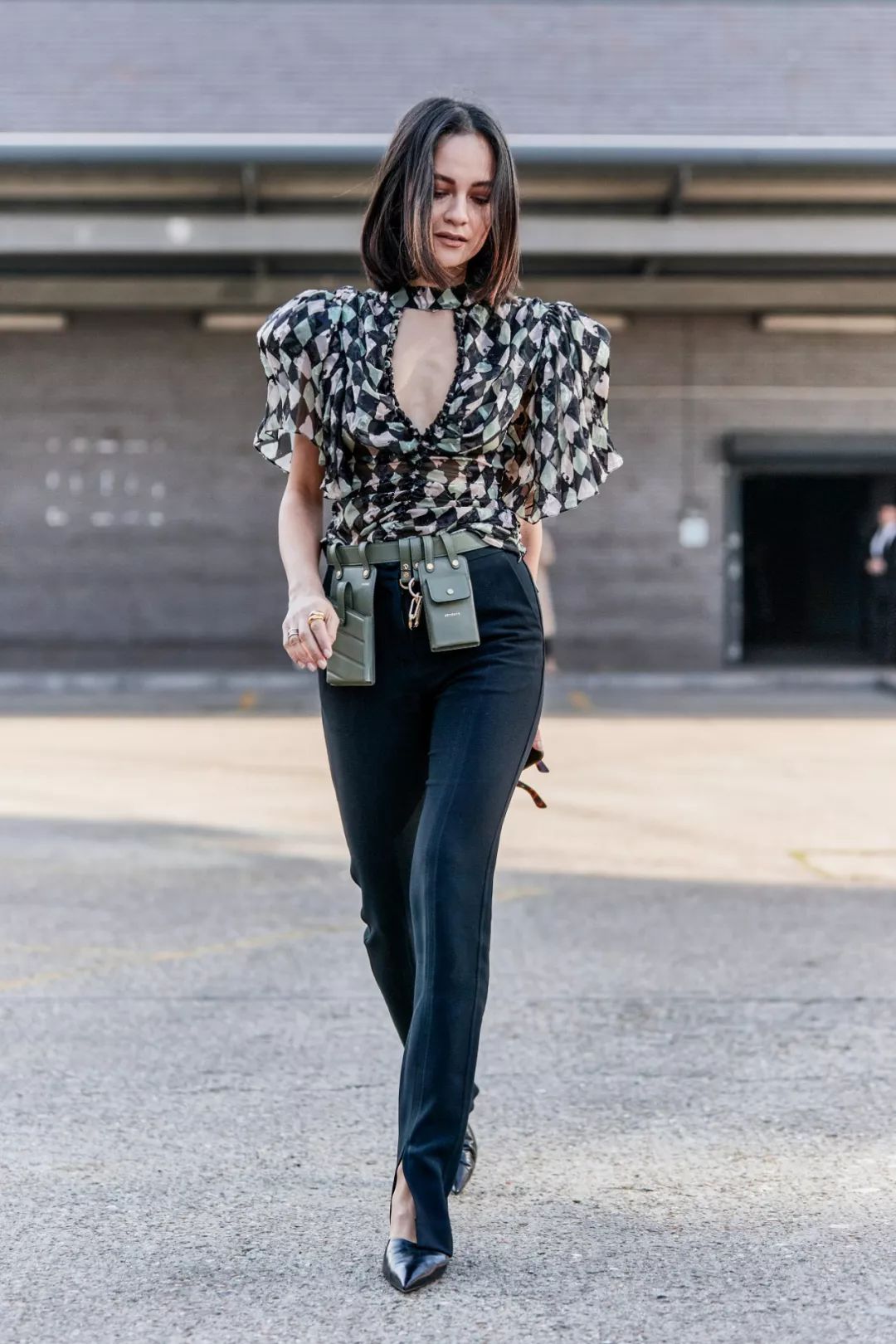 短装气质雪纺衫,雪纺衫靓丽大方又舒适凉爽