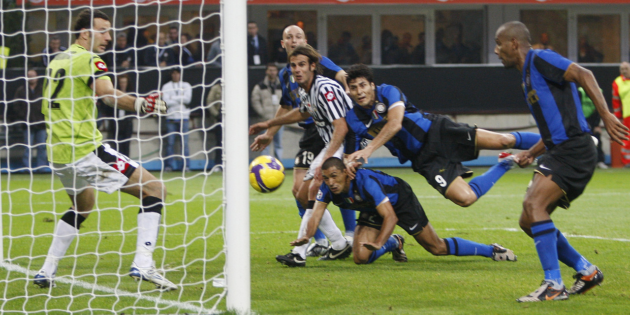 瓒崇悆杩愬姩鍛樺厠椴佸吂,瓒冲潧鎺屾晠