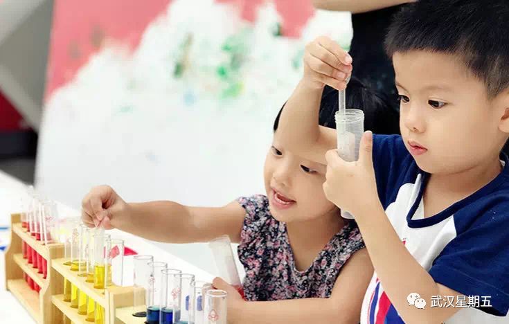 100个亲子互动游乐项目,100多平米的亲子游乐场