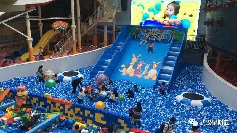 100个亲子互动游乐项目,100多平米的亲子游乐场