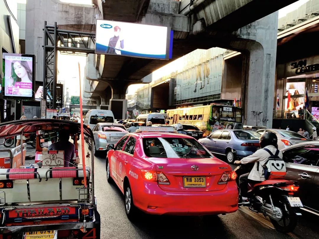 曼谷球鞋图片大全,泰国曼谷球鞋实体店