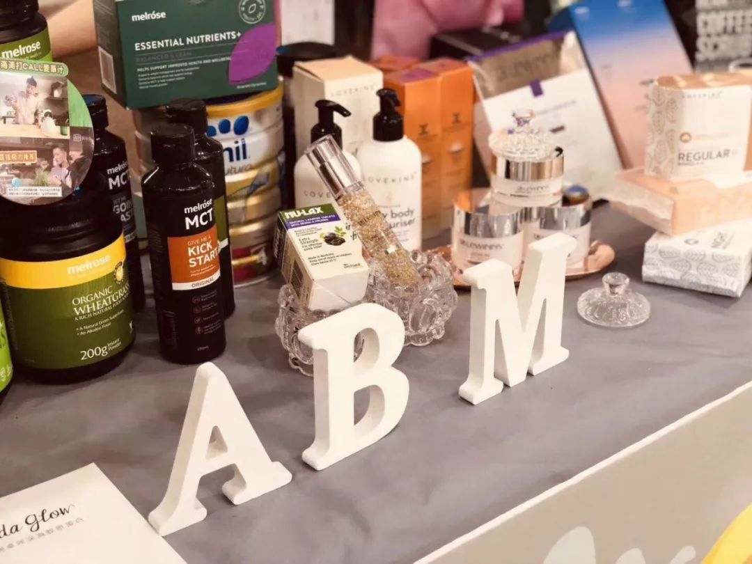 千斤龙虾山、10米巨型火锅，还有百人披萨挑战赛等你来战！这个五一让你嗨玩个够！