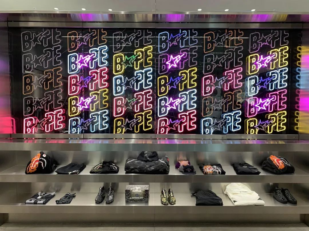 泰国最大球鞋店,泰国曼谷球鞋实体店