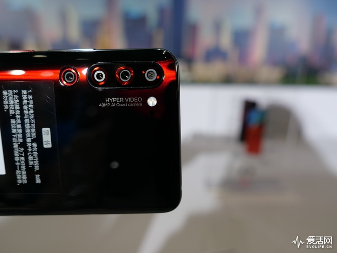 斗战圣佛VS战斗天使？2899元起的联想旗舰Z6Pro来了