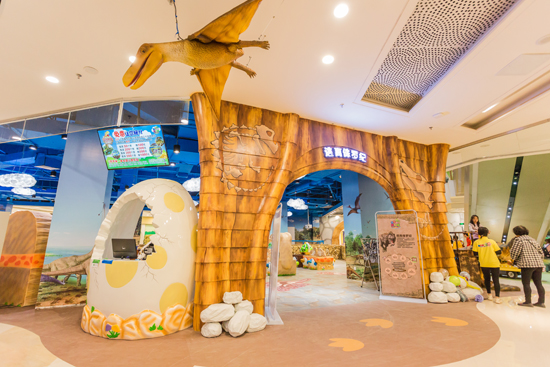 武汉最大亲子儿童乐园追风奇幻,追风亲子游戏机