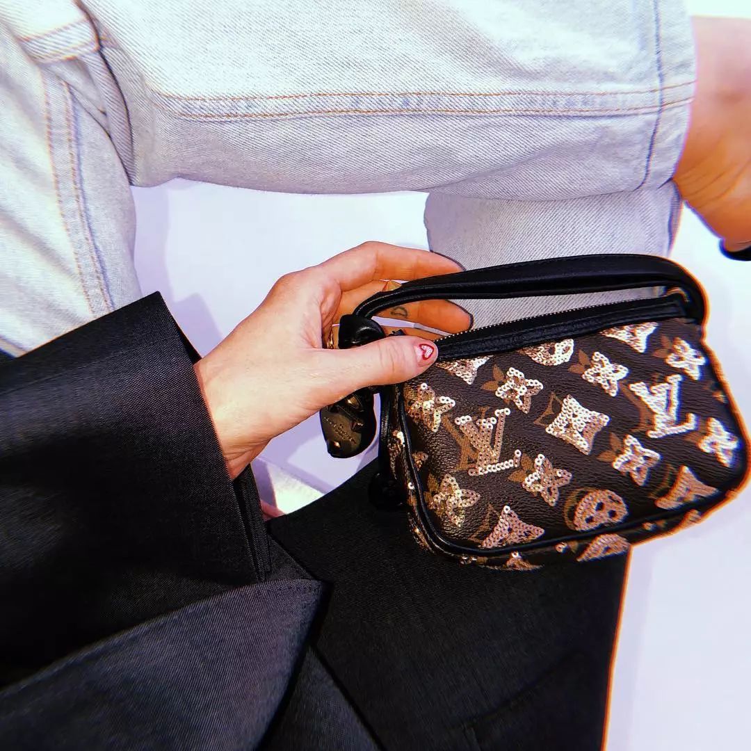 杨幂再次带火最新单品,杨幂最近带货