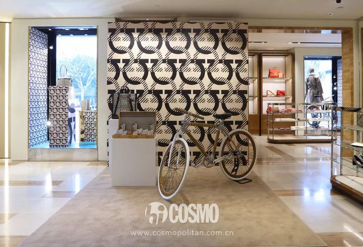 杨幂再次带火最新单品,杨幂最近带货