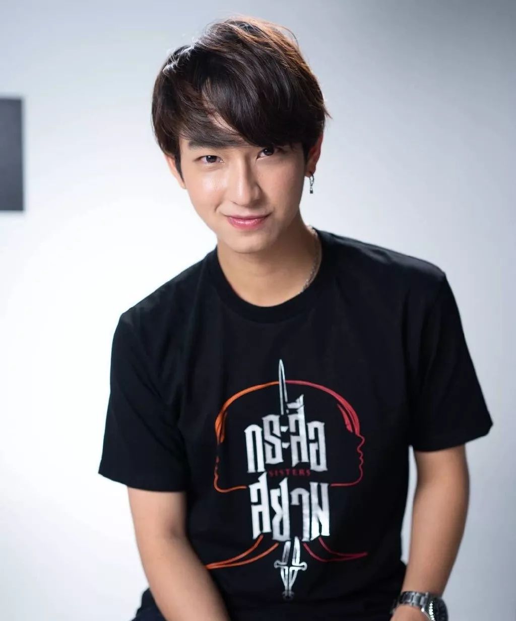 出道后出演过49部作品,出道五年应该有多少部作品