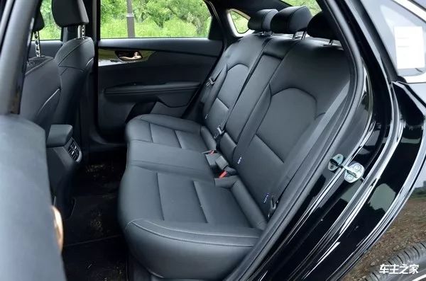实测百公里6.4个油配置媲美自主品牌试驾全新起亚K3