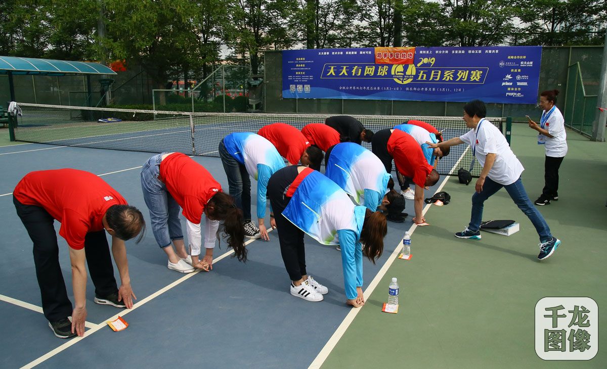 奥林匹克体育中心为来京建设者送上健身大礼包3000人前去领取