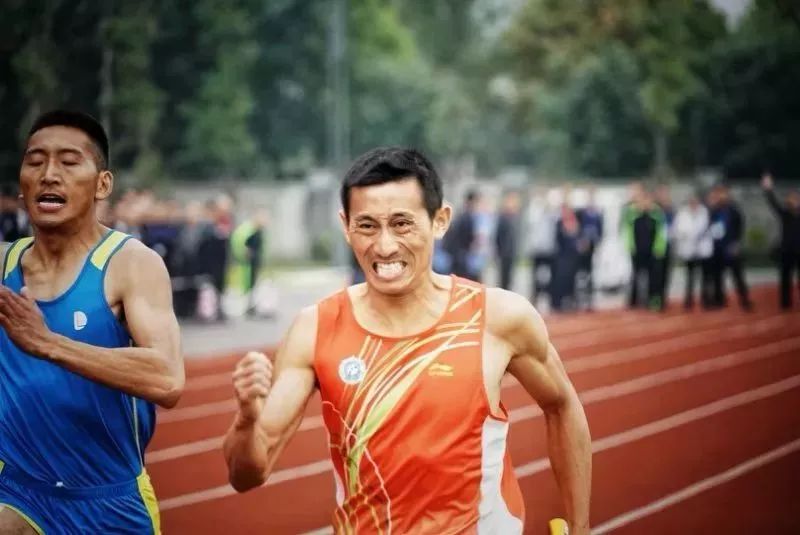 成都特警夜巡,成都特警最新消息