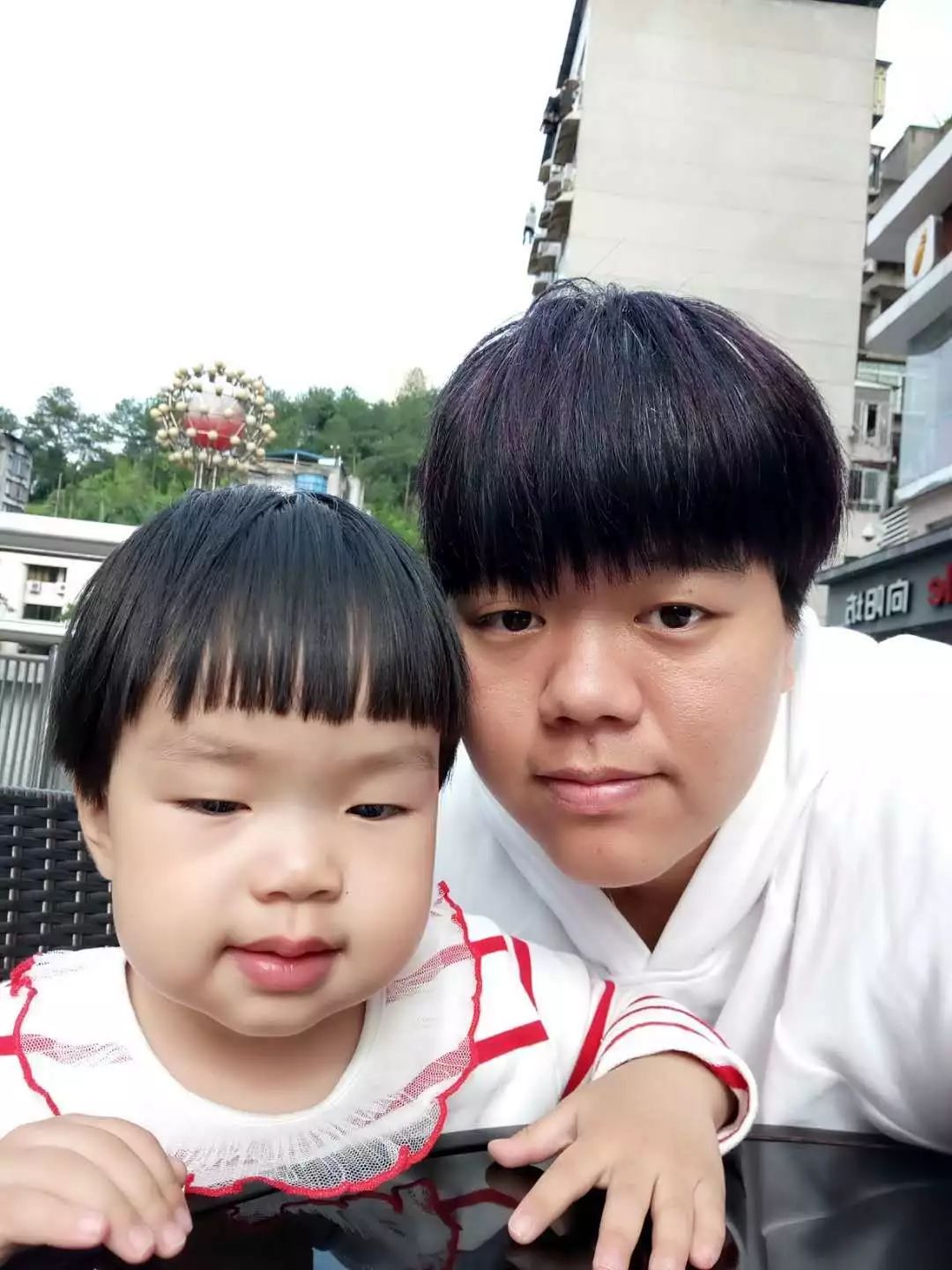 今天，我们“入侵”了中化妈妈们的朋友圈……