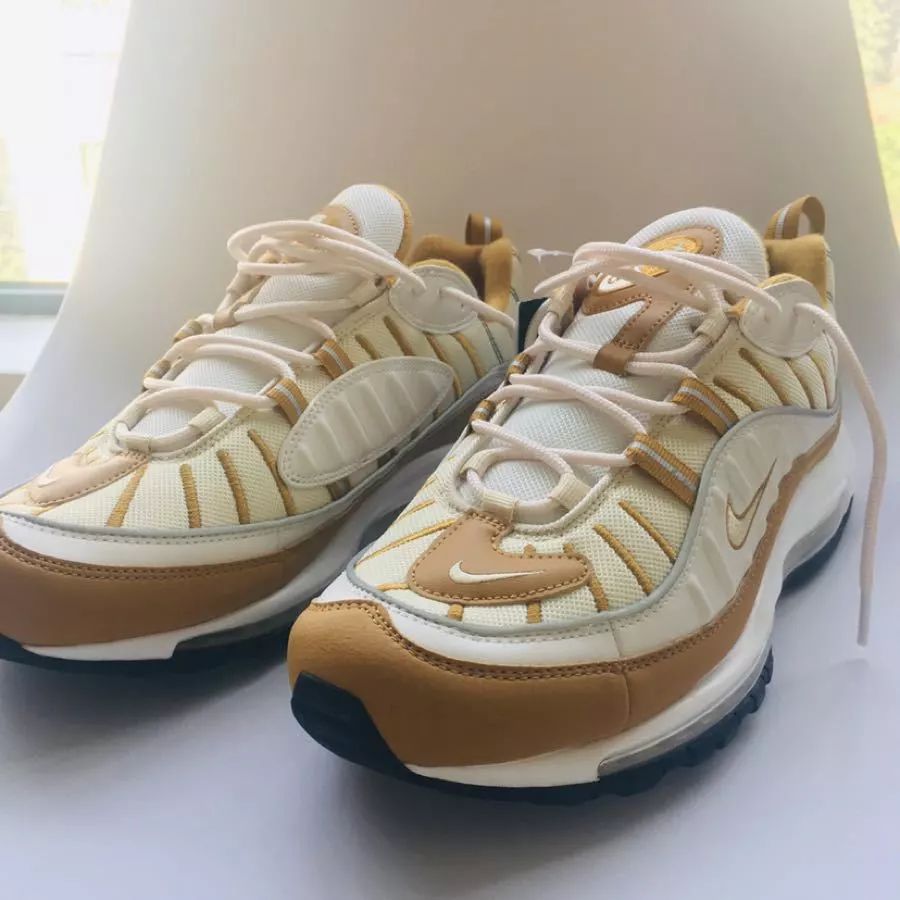 aj11low蓝蛇裸鞋,nikeaj空军一号高帮开箱