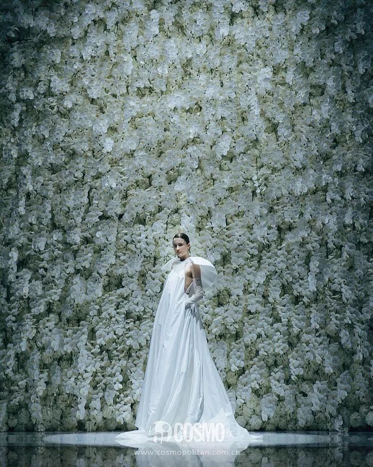 洪欣时尚穿搭,52岁洪欣日不落蔡依林