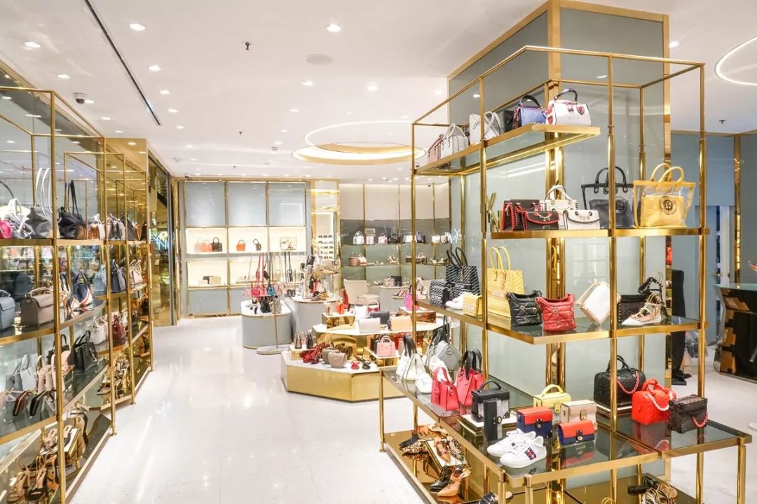 泰国曼谷有哪些值得买的衣服,泰国有哪些潮牌店