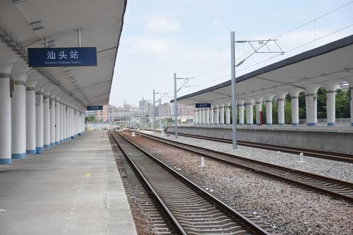 汕头火车站轻轨3号线,汕头港铁路开通