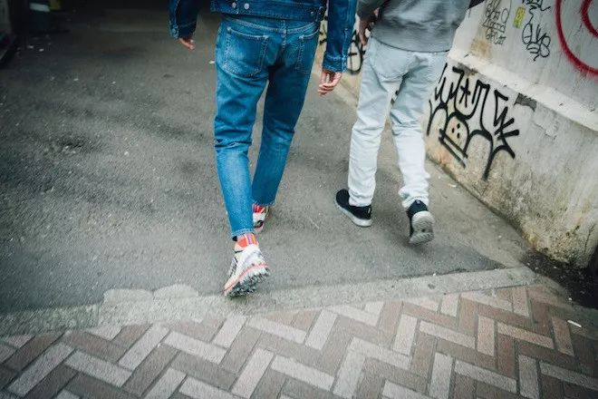 基础款牛仔裤单品有哪些,时尚牛仔裤好看又舒适你值得拥有