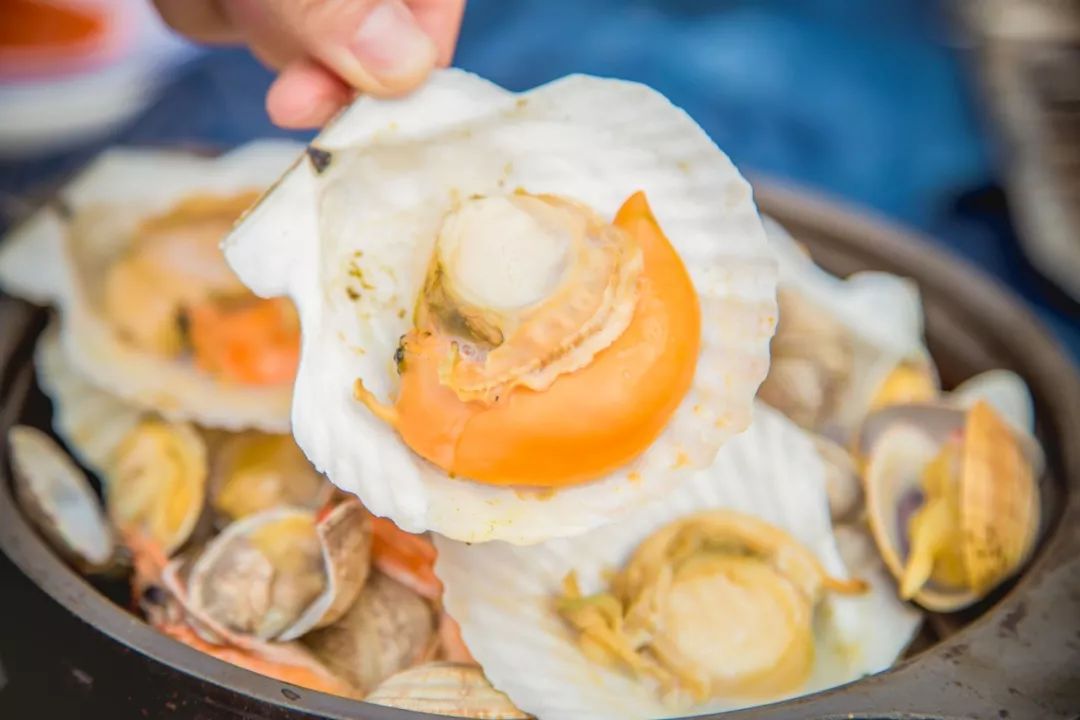 炸翻临沂的烧烤扛把子就在颐高！5.8折200串起撸才过瘾！