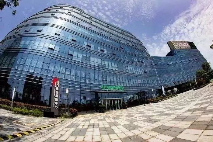 市区出发1h藏着一个“绿岛”？赛车、帆船、直升机…梅山原来如此洋气！