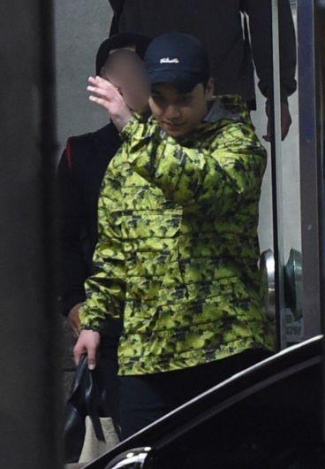 李胜利退出娱乐圈,李胜利逆袭