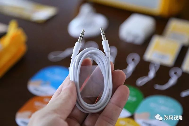 牛听听熏教机和火兔故事机哪个好,牛听听儿童智能熏教机便携版