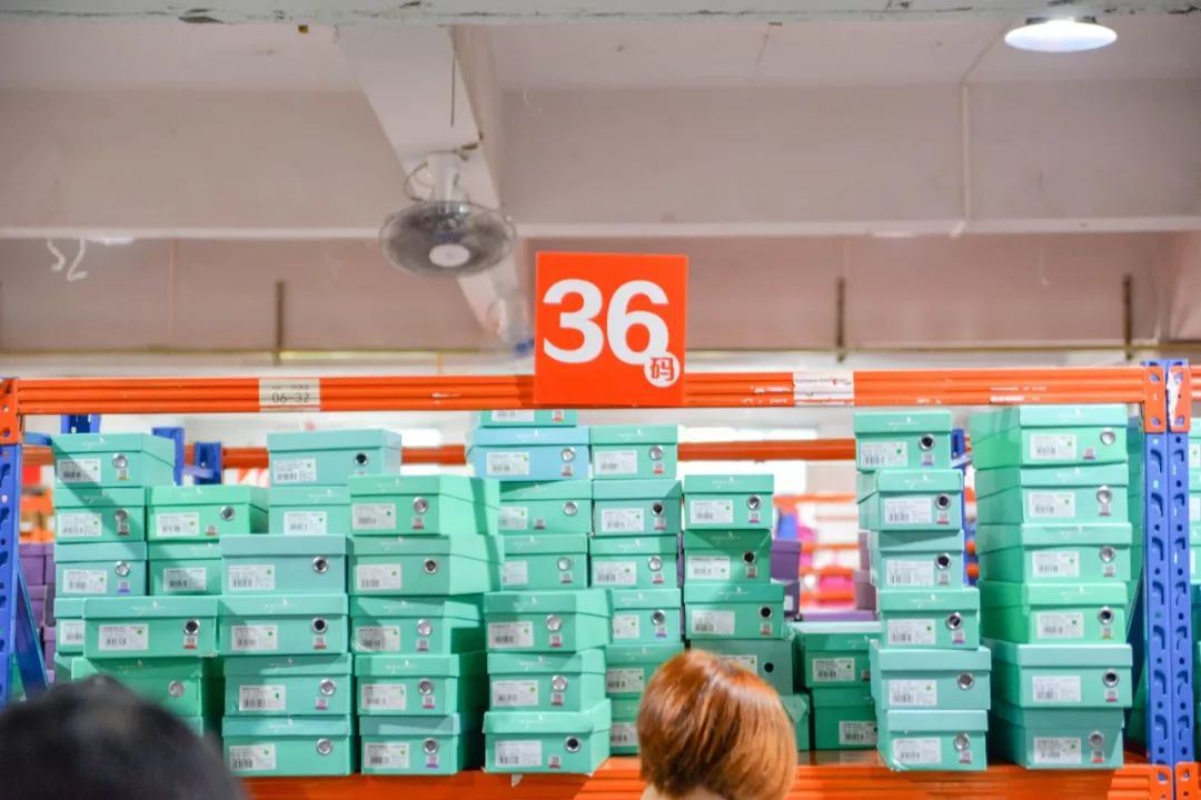 金利来特卖199元起,金利来4件5折