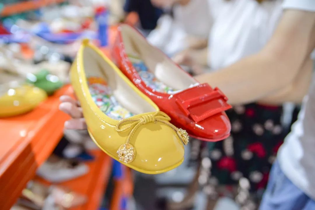 金利来1折店,金利来买一送一特卖活动