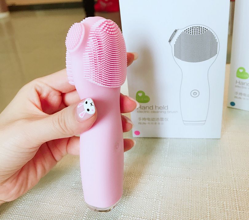 脸不干净有啥洗面奶好用,脸洗不干净用的护肤品