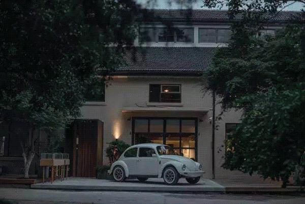 年轻人开始买藤编家具了？因为他们想回家养老了…