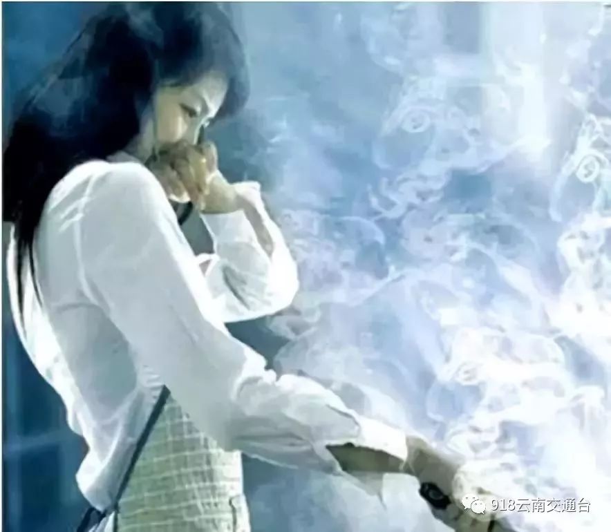 将食物“悬浮”起来的锅!轻松做到不沾锅,无油烟更健康