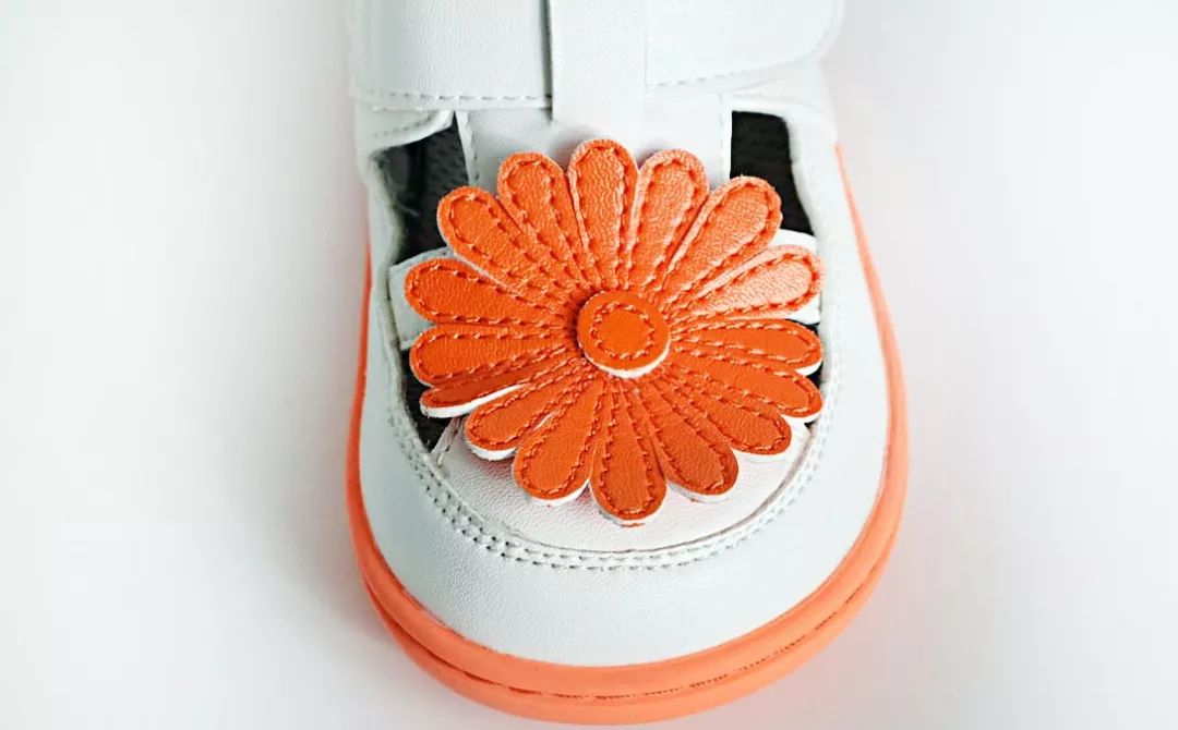 小蓝羊男童凉鞋,软牛皮软底时尚百搭平底凉鞋来了