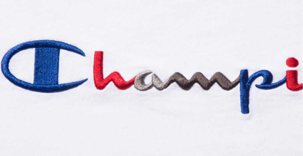 champion明星穿搭,全新champion冠军日版圆领卫衣