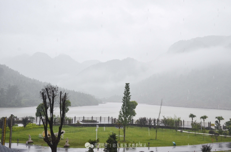 巴厘岛温泉自然风景,巴厘岛温泉度假游