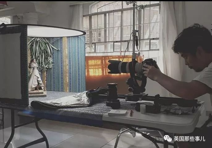 用布料给洋娃娃做衣服,手工高定时装