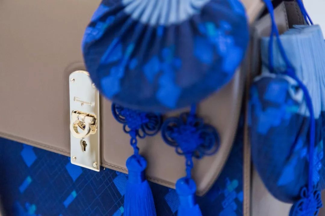 回看五月时髦事宇舶再度携手JINGART