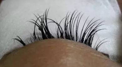 比种睫毛还自然!韩国黑科技假睫毛,不用胶水,一撕一贴3秒搞定,手残*党**都能秒变睫毛精