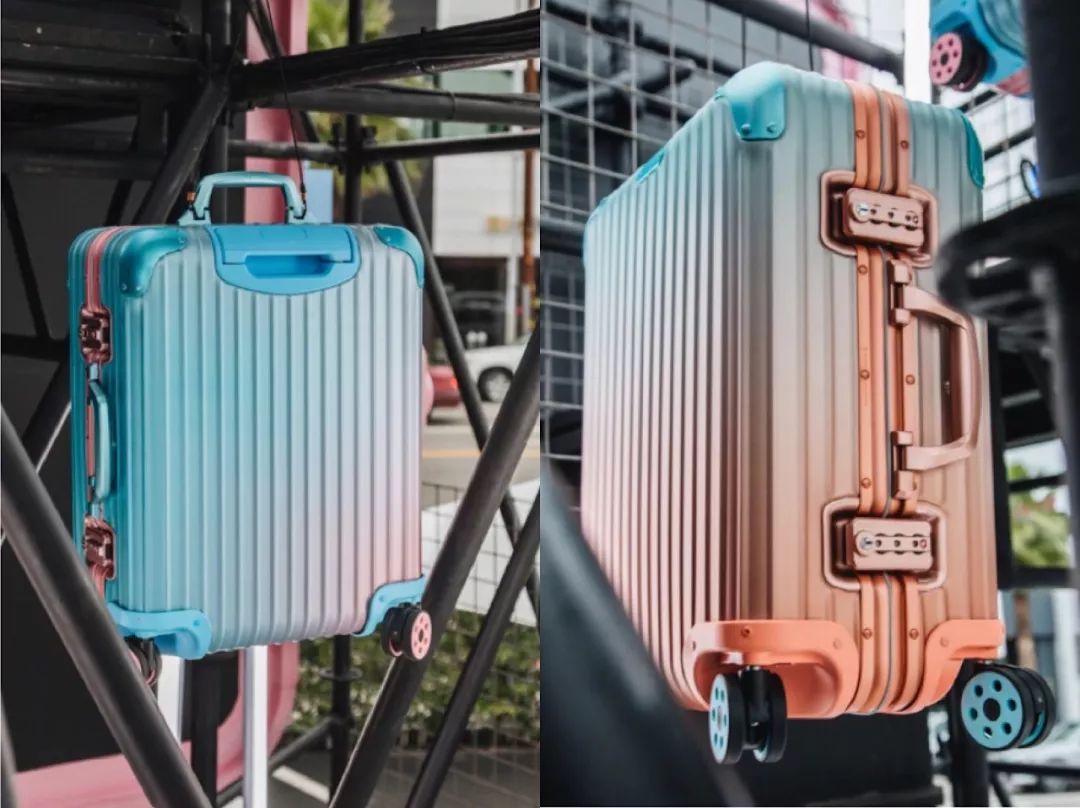 kaws优衣库2021补货,优衣库kaws联名t恤穿搭