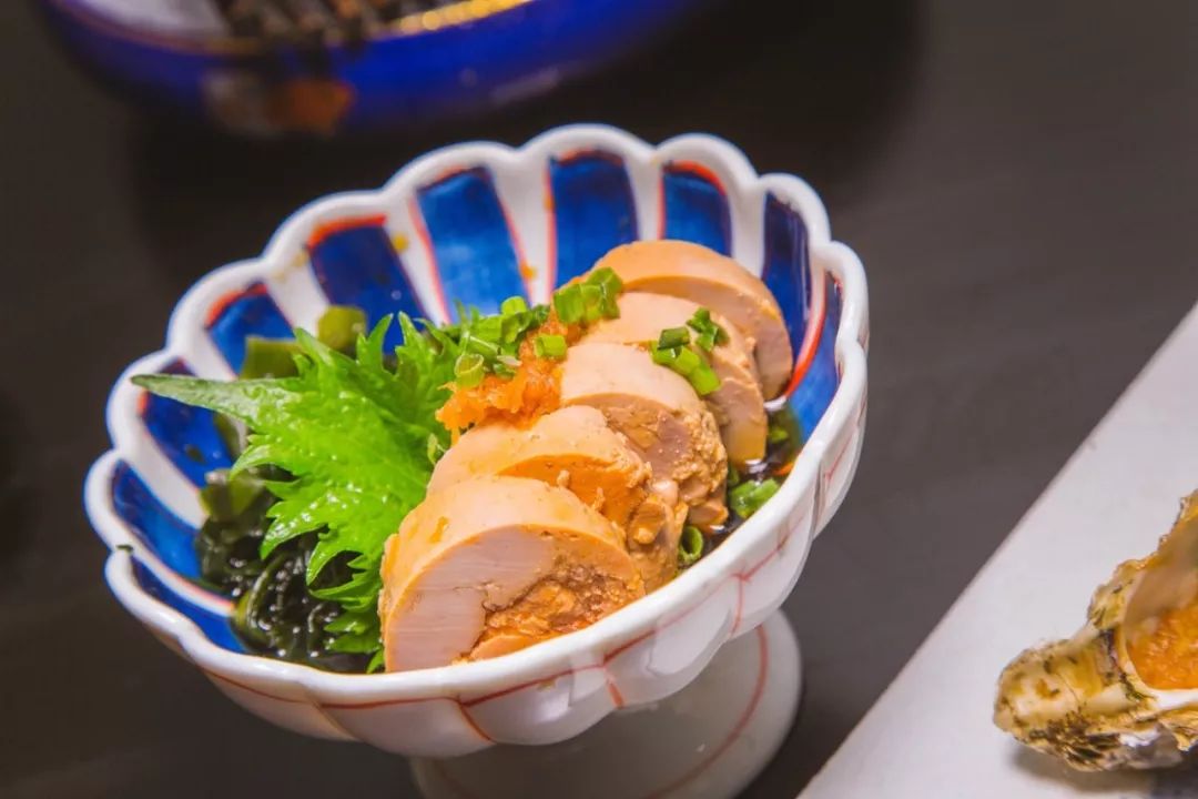 镇江宝藏日料店!15层生猛「云梯刺身」无限续,120+种自助不限量