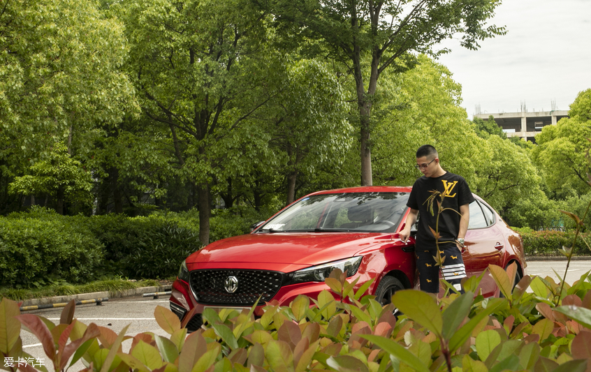 沉浸式体验2023款名爵6,21年名爵6领潮版体验