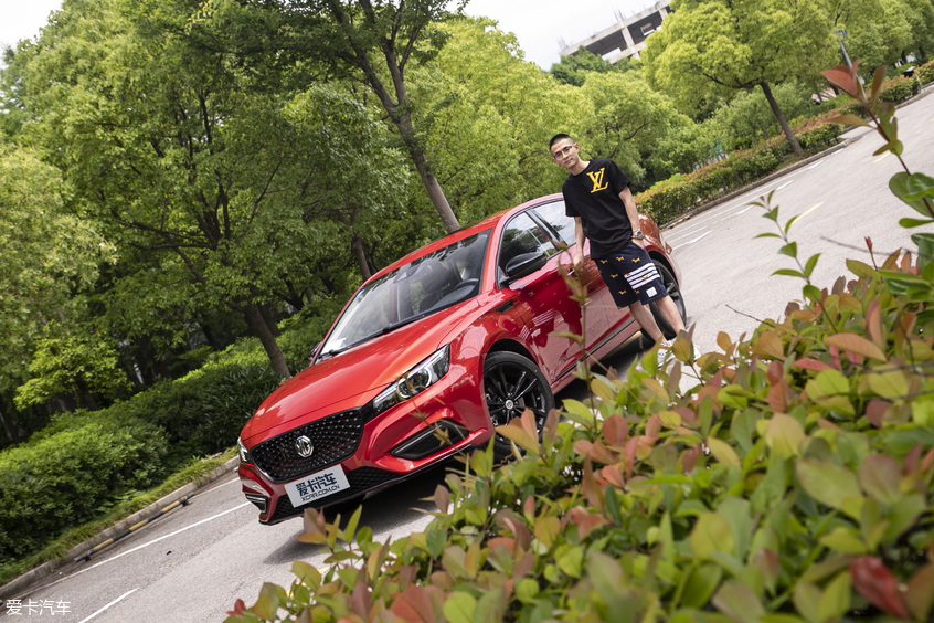 沉浸式体验2023款名爵6,21年名爵6领潮版体验