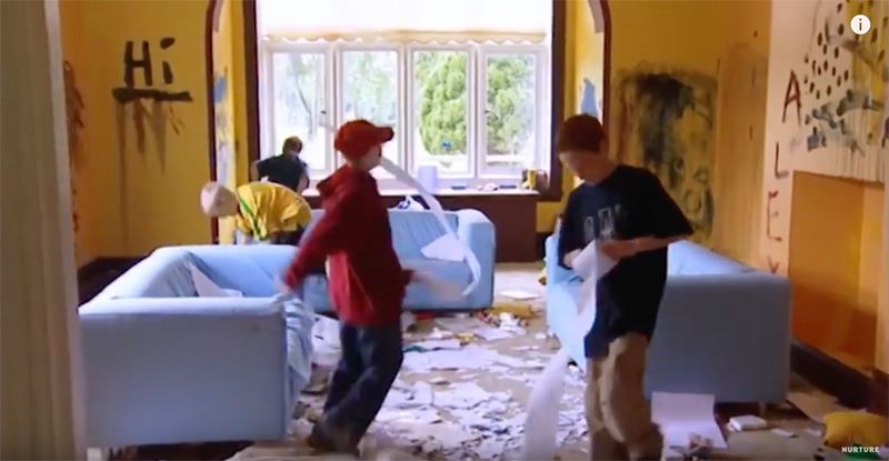 没有大人只有孩子一起住,没大人管的小孩