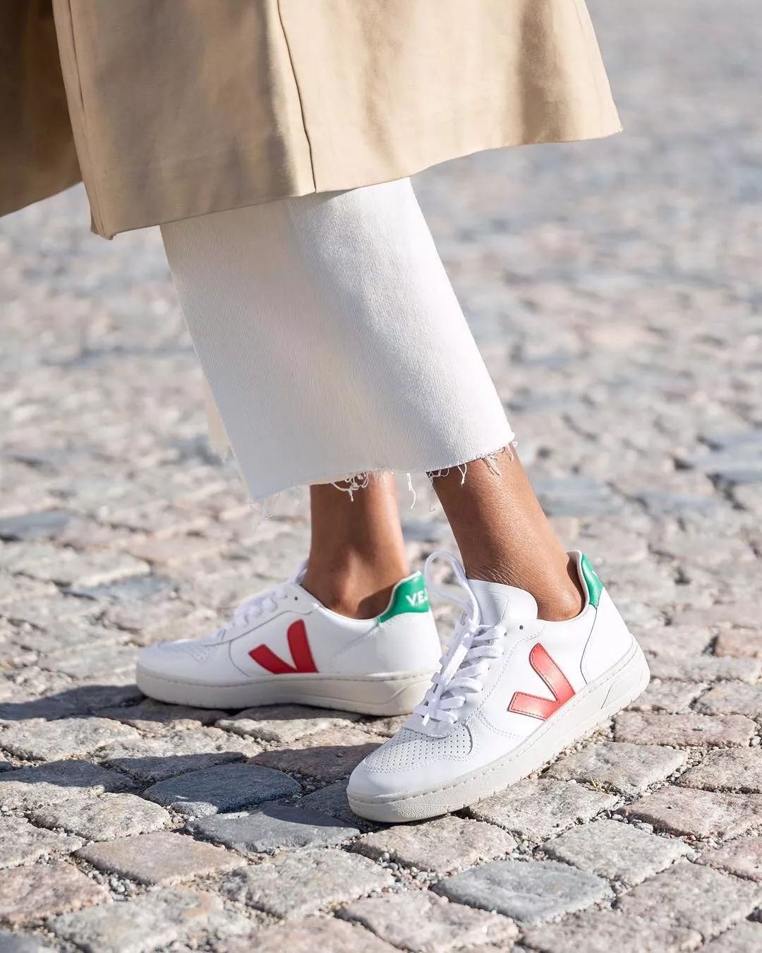 COS的同门姐妹OtherStories终于来到中国，高性价比买到好设计