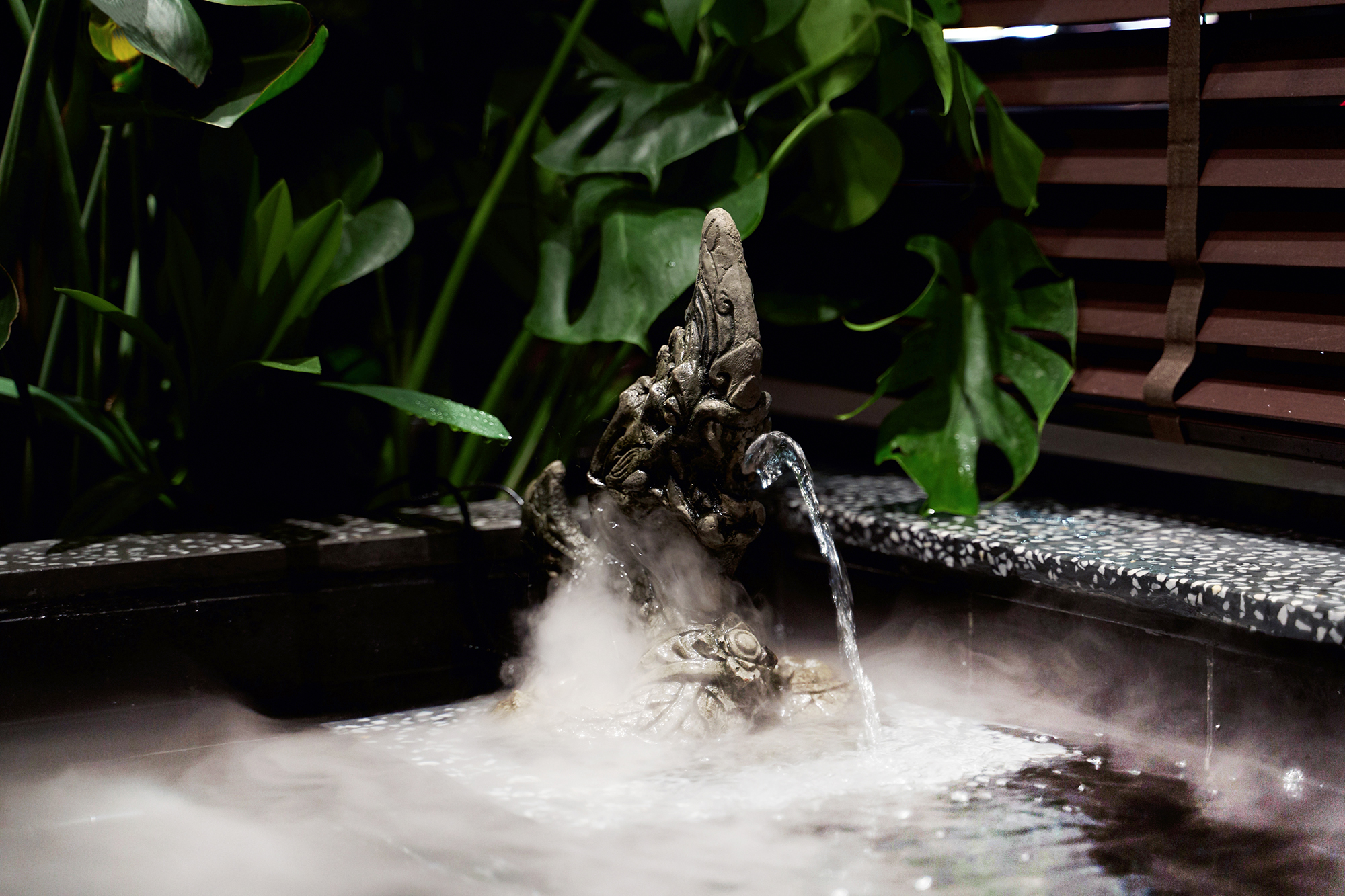 灯灯灯凳创意有限公司|AROMADREAM泰寐泰式按摩水疗店