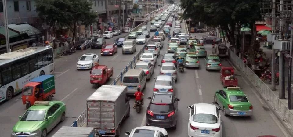 附近外地车抓拍,限行车辆被抓拍