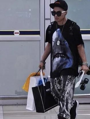 中国老板穿衣搭配冬装,当代老板的穿搭风格