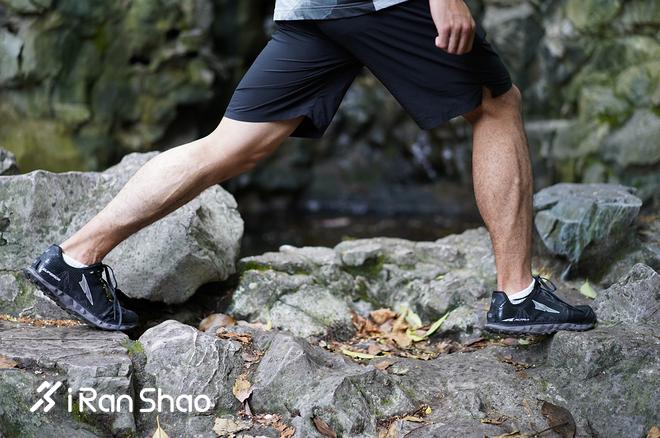 轻量越野跑鞋推荐,altra户外徒步鞋推荐
