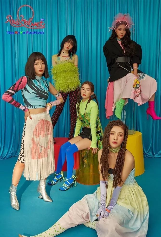 redvelvet回归概念照怪诞,redvelvet回归pose