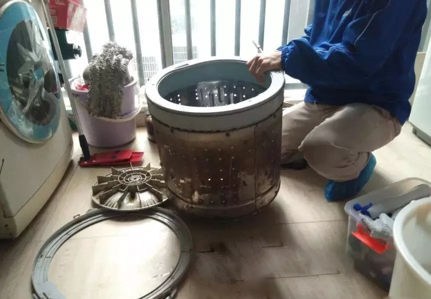 它的菌含量居然是马桶的530倍，你还在每天用