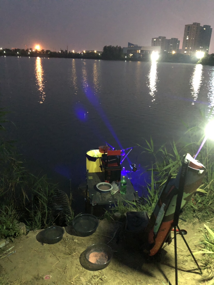初春河流大水面野钓,大水面滑漂野钓
